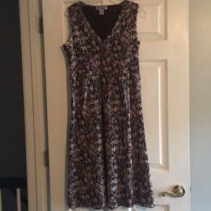 Nine & CO brown printed dress. Size S